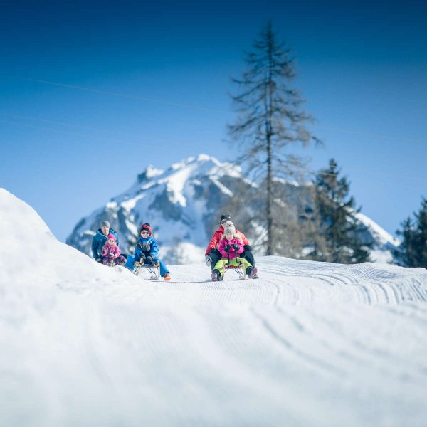 Schlittenfahren am Obertauern